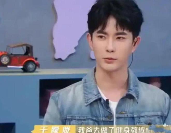 子因饮酒意外坠亡警方调查清楚后已下葬j9九游会入口于朦胧妈妈终于发声：爱(图2)