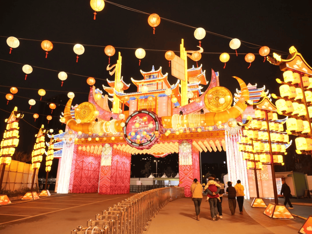 ！2026观山湖灯会庙市璀璨启幕九游会登